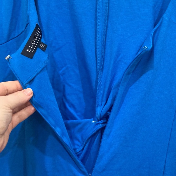 Eloquii Sz 24 NWT electric blue basic fitted stretch sheath twist front dress - Picture 10 of 10